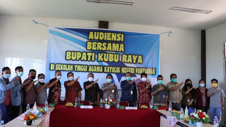 Pelaksanaan Vaksinasi di Kampus STAKat Negeri Pontianak dan Audiensi bersama Bupati Kubu Raya Muda Mahendrawan